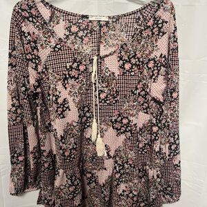 Easel Pink and Black Floral Blouse